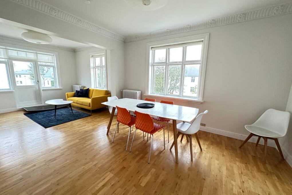 Beautiful 2 Bedroom Apartment Downtown ريكيافيك المظهر الخارجي الصورة